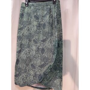 Womens Rip Skirt Hawaii  Beach Wear  Green Print‎ Size Small Long